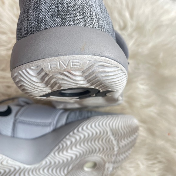 Nike Mens KD Trey 5 AA7067-100 Gray Basketball Shoes Sneakers Wolf Grey Size 8 - Picture 6 of 13